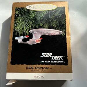 Hallmark 1993 Star Trek U.S.S. Enterprise Ornament Magic